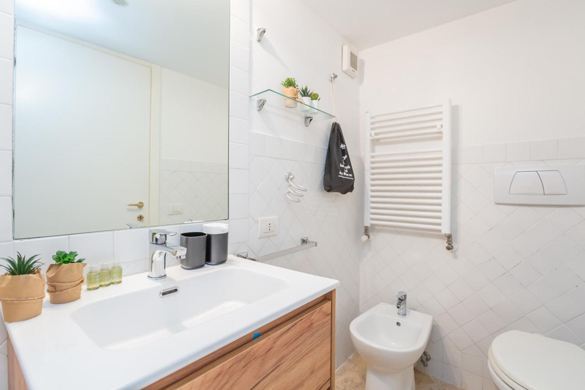 Daplace - Iris Apartment Rom