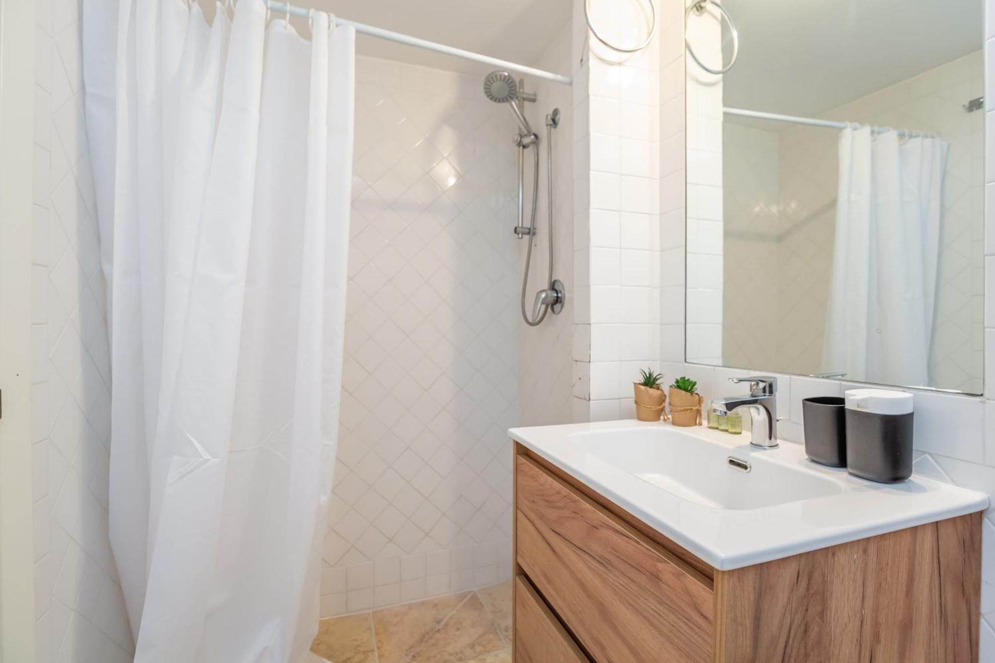 Apartment Daplace - Iris Rom