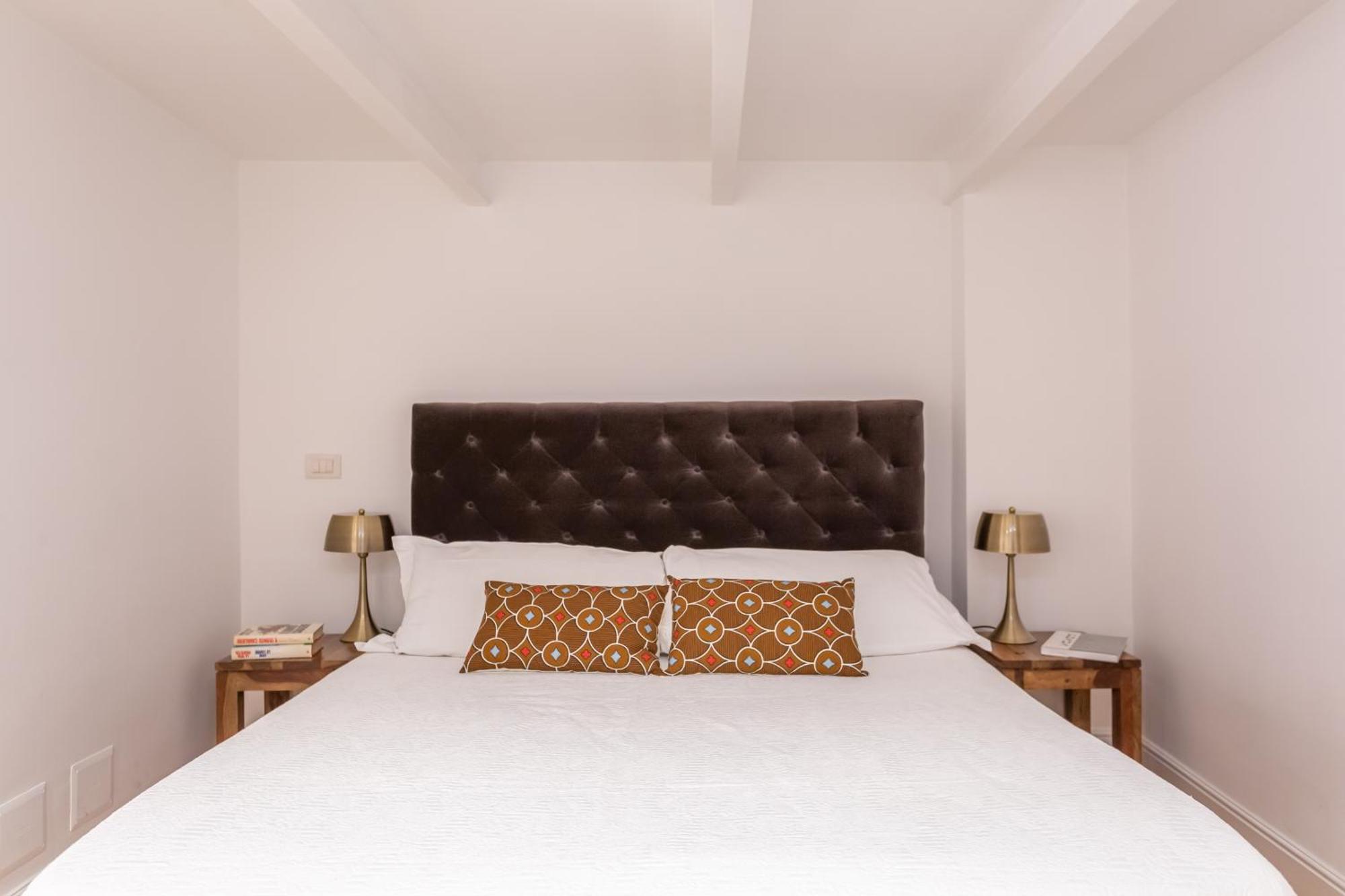 Daplace - Iris Apartment Rom